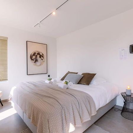 Huswell - Lord - Charming Double Room At Ranch "De Blauwe Zaal" Брюж Екстериор снимка